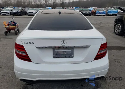 2015 Mercedes-Benz C 250 from USA, damaged, VIN WDDGJ4HB8FG350720